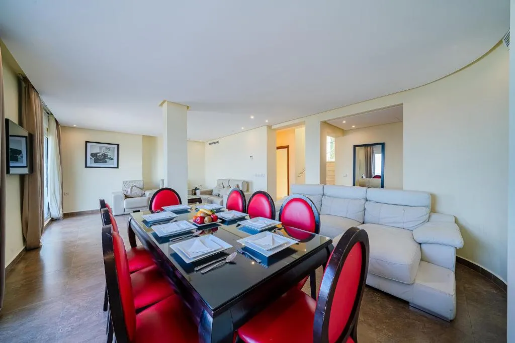 Four-Bedroom Apartment with Sea View